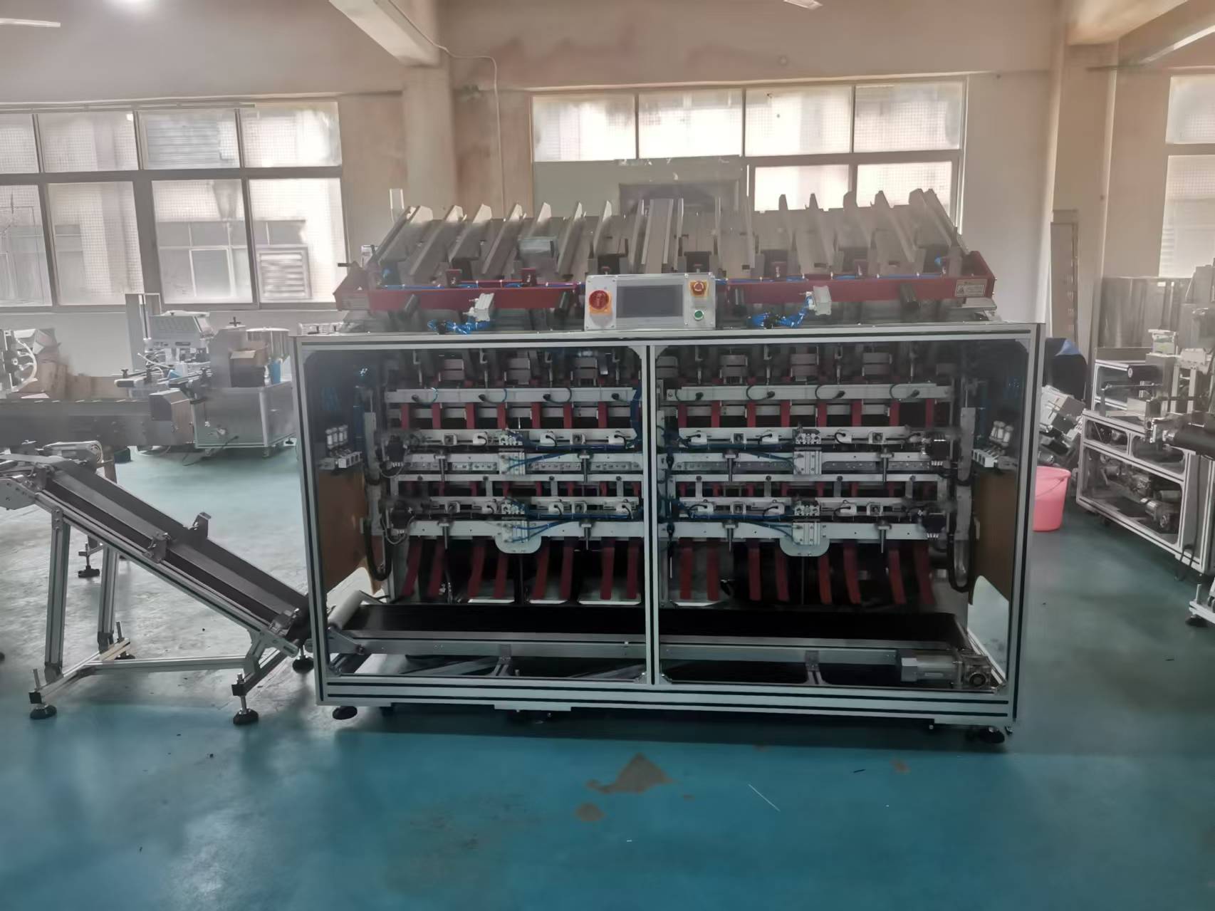 面膜灌裝機(jī)升級產(chǎn)能穩(wěn)又省